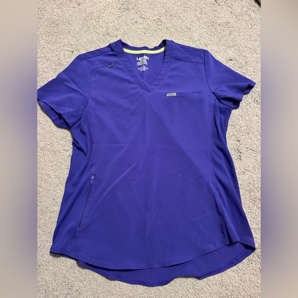 Landau Scrub Top